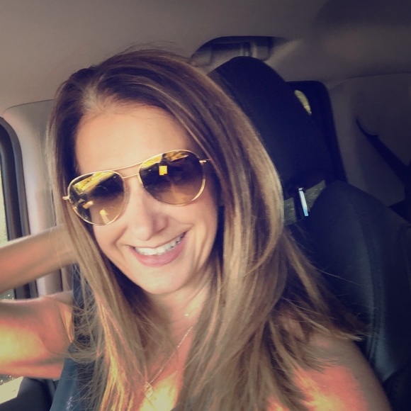 Meet your Posher, Paula - Picture 1 of 1